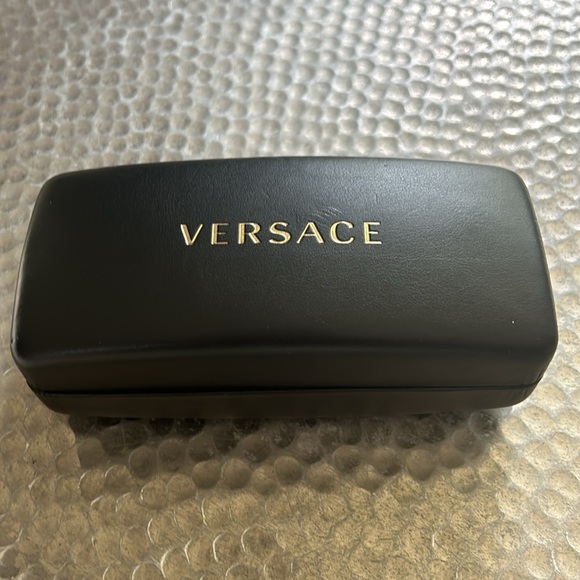 Versace sunglasses red Brand new! - Picture 8 of 8